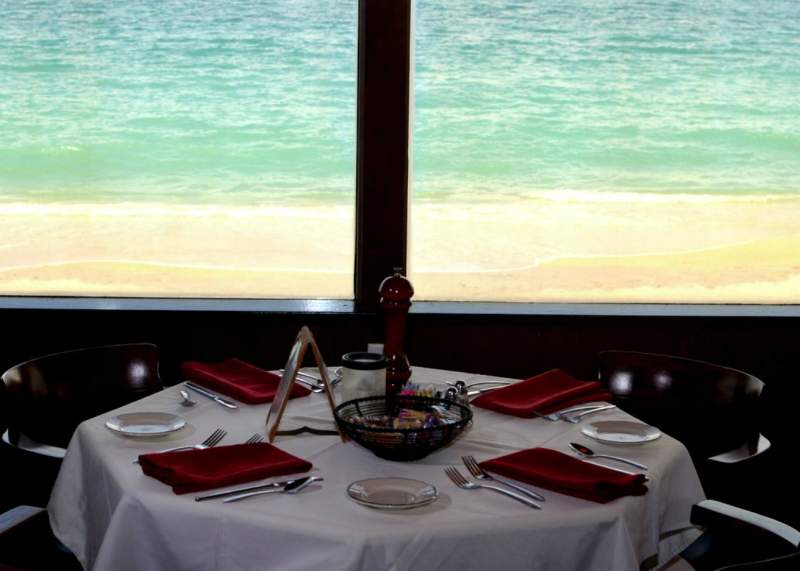 oceanfront dining